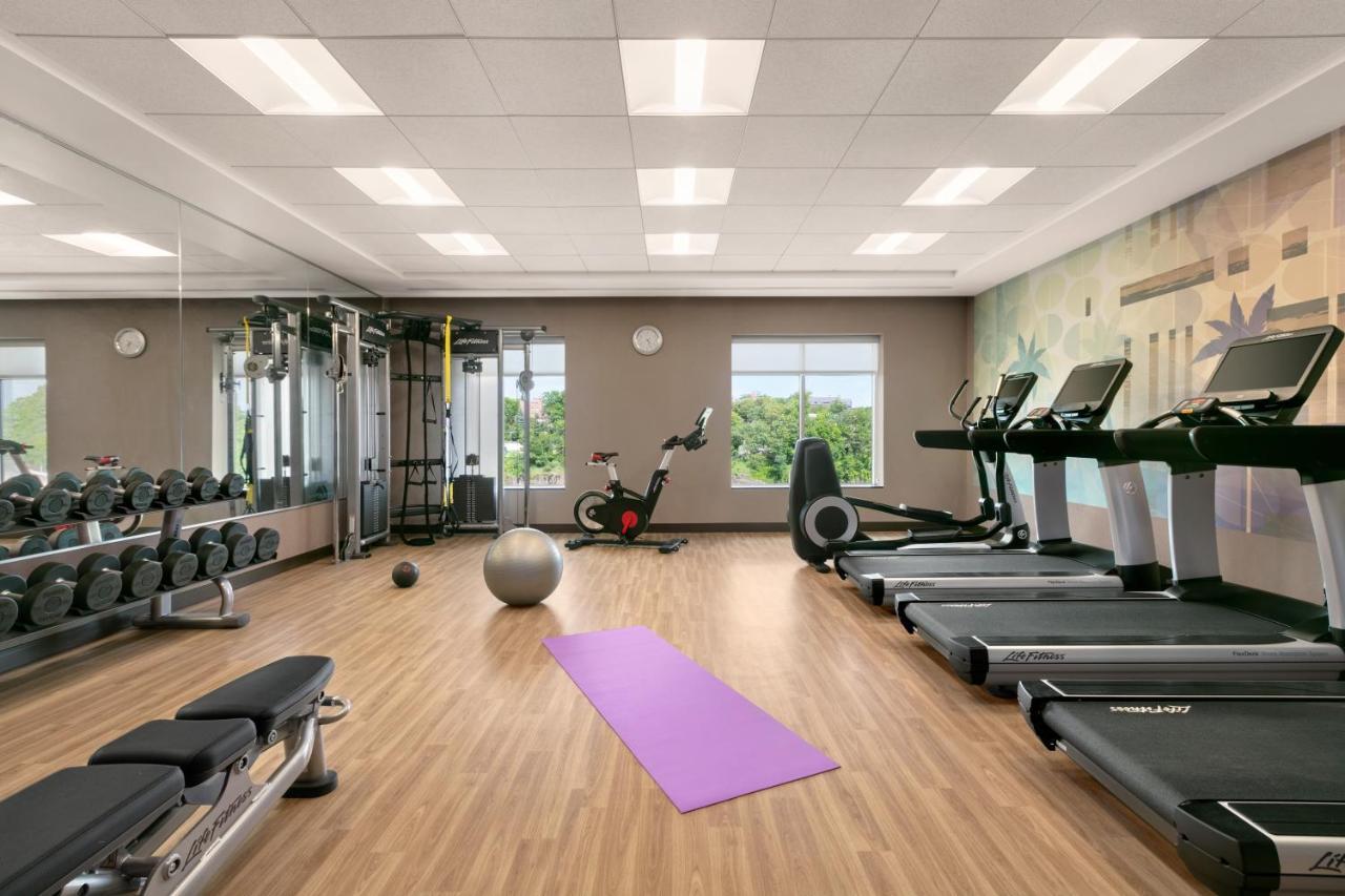 Hyatt Place Lee/george Washington Bridge 3*